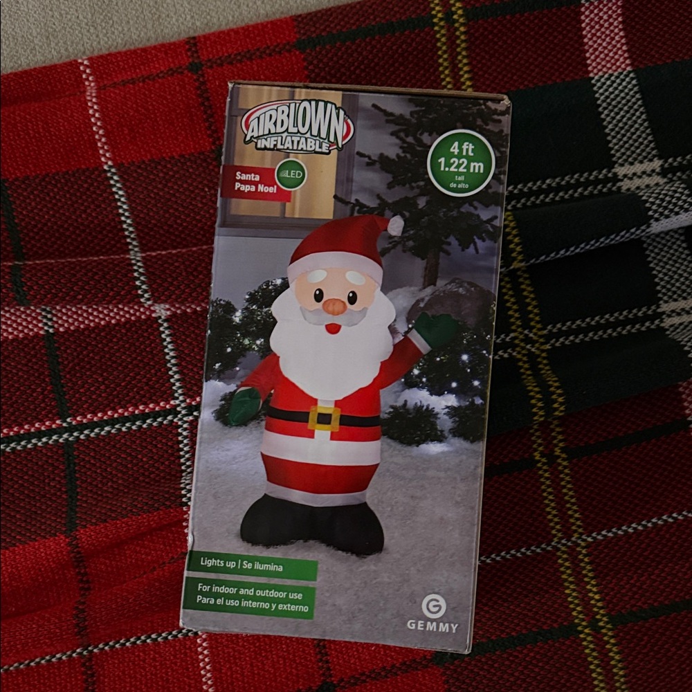 Gemmy Airblown Inflatable Santa with LED Lights